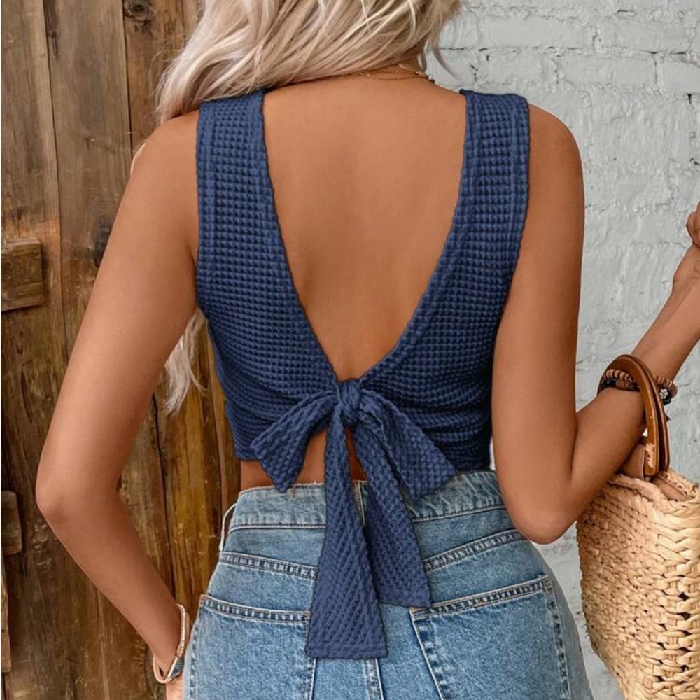 SHEIN Frenchy Solid Color Knotted Back Slim Fit Tank Top Earthy Clothes